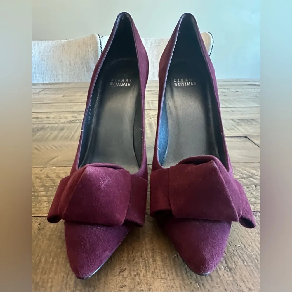 Stuart Weitzman Wine Suede Heels -‎ Size 8